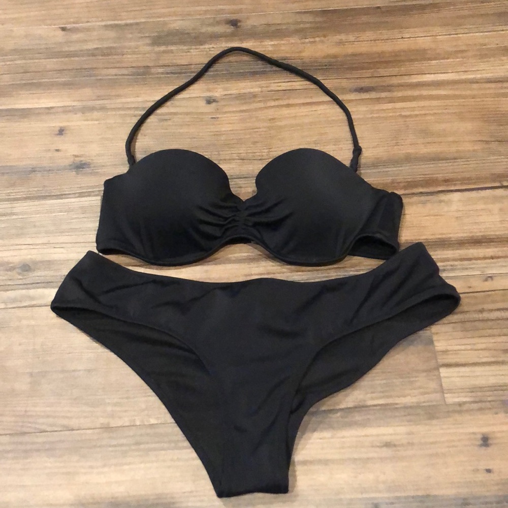 2/$30 Bikini Victoria’s Secret Size 34B / Small